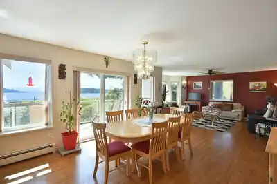 6502 SUNSHINE COAST HIGHWAY, Sechelt BC V7Z 0M9