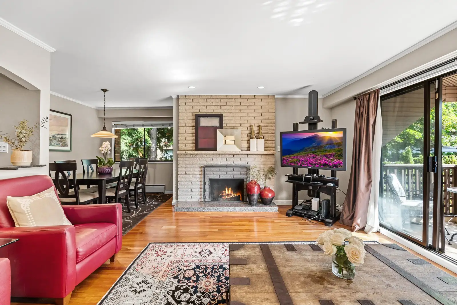 207 1750 W 10TH AVENUE, Vancouver BC V6J 2A6