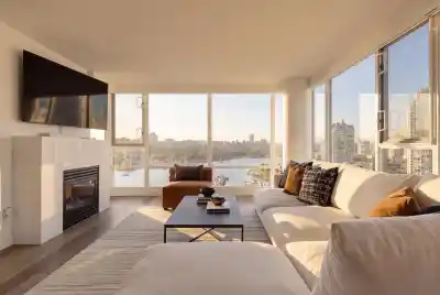 1707 1033 MARINASIDE CRESCENT, Vancouver BC V6Z 3A3
