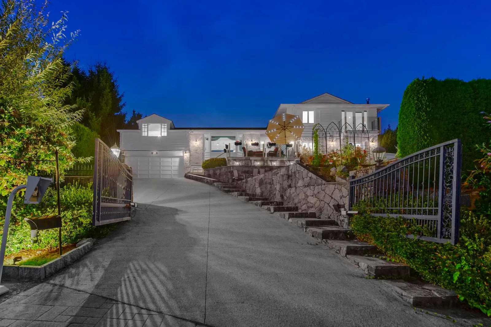 1391 CHARTWELL DRIVE, West Vancouver BC V7S 2R6