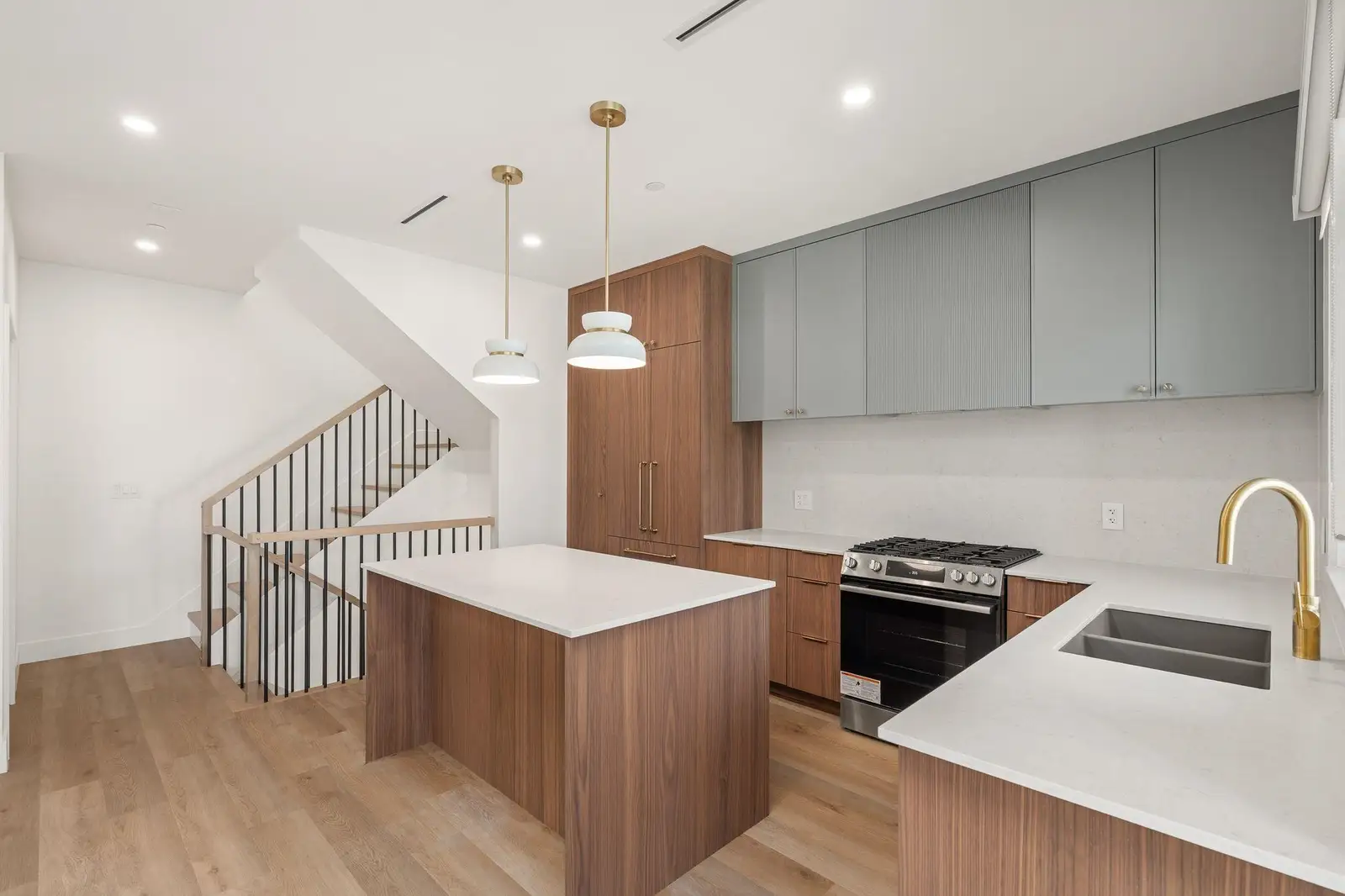 SL 3 2333 E 54TH AVENUE, Vancouver BC V5S 1X1