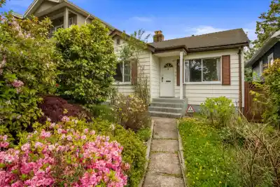 2448 E 29TH AVENUE, Vancouver BC V5R 1T9