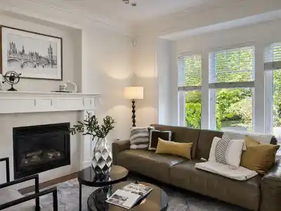 4042 W 20TH AVENUE, Vancouver BC V6S 1G5