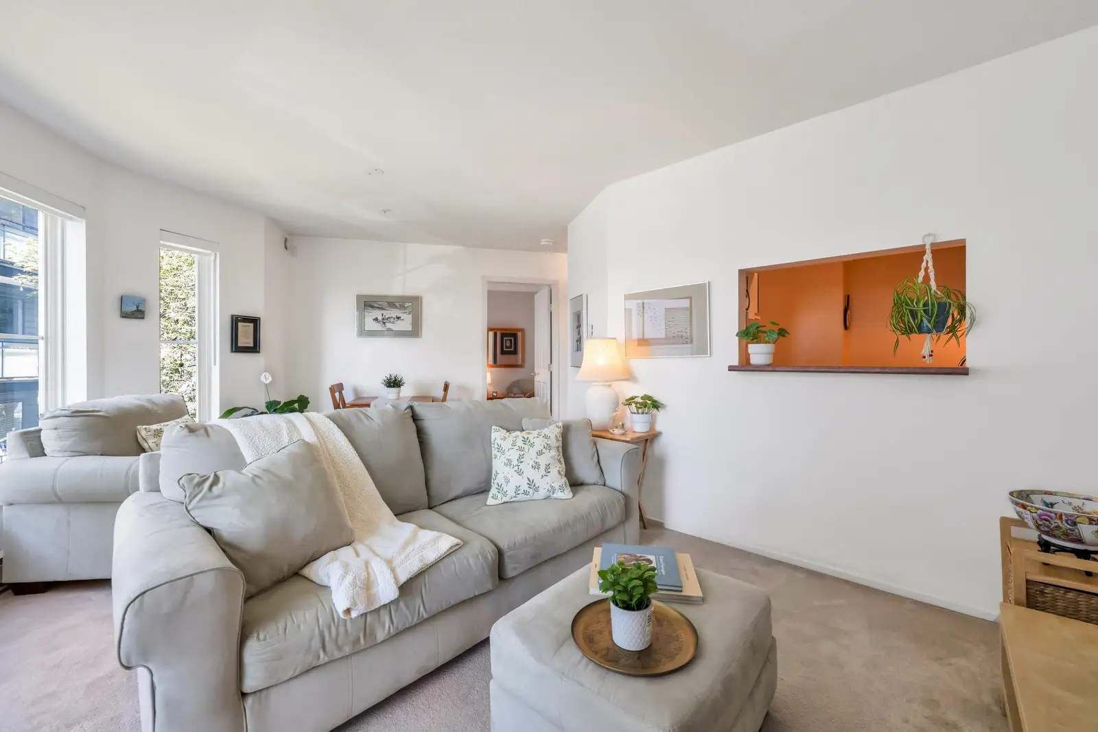 206 245 ST. DAVIDS AVENUE, North Vancouver BC V7L 3N9