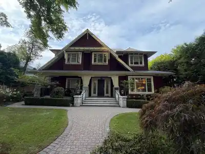 1425 W 26TH AVENUE, Vancouver BC V6H 2B3