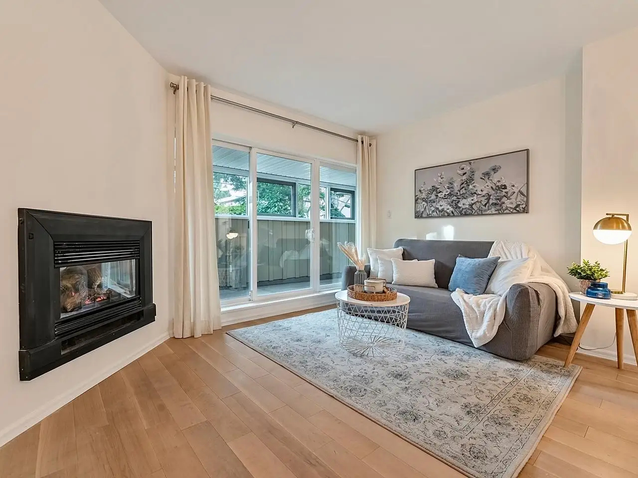 7 3250 W 4TH AVENUE, Vancouver BC V6K 1R9