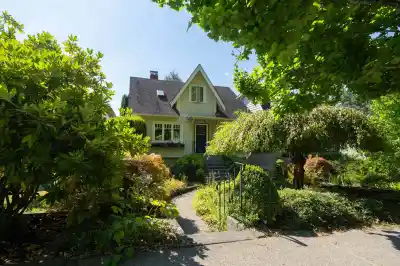 3864 W 29TH AVENUE, Vancouver BC V6S 1T8
