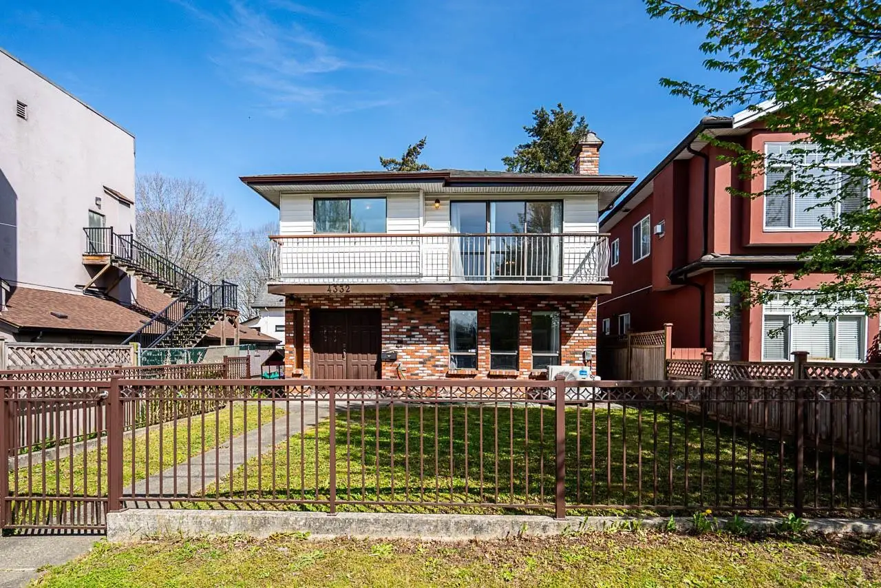 4332 VICTORIA DRIVE, Vancouver BC V5N 4N5