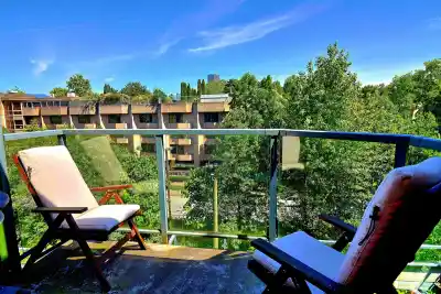 21 1345 W 4TH AVENUE, Vancouver BC V6H 3Y8