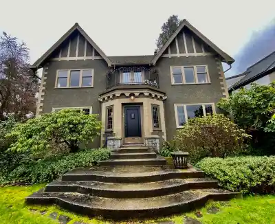 4634 W 2ND AVENUE, Vancouver BC V6R 1L1