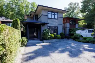 1426 DRAYCOTT ROAD, North Vancouver BC V7J 1W2