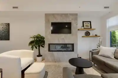 20 1960 GLENAIRE DRIVE, North Vancouver BC V7P 1Y1