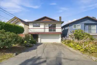 4371 COMMERCIAL STREET, Vancouver BC V5N 4G5