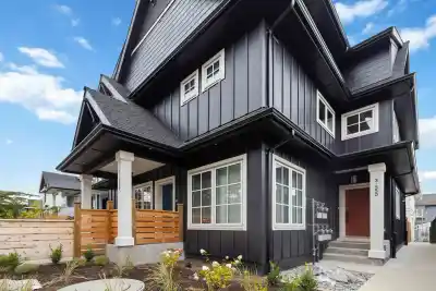 3 550 KASLO STREET, Vancouver BC V5K 3Z2