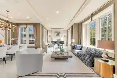 6963 FREMLIN STREET, Vancouver BC V6P 3W3