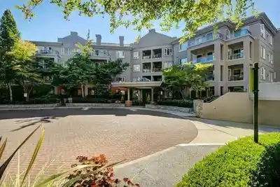 204 5683 HAMPTON PLACE, Vancouver BC V6T 2H3