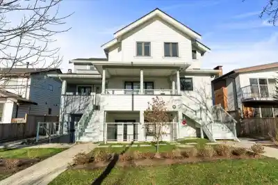 2227 W 16TH AVENUE, Vancouver BC V6K 3B4