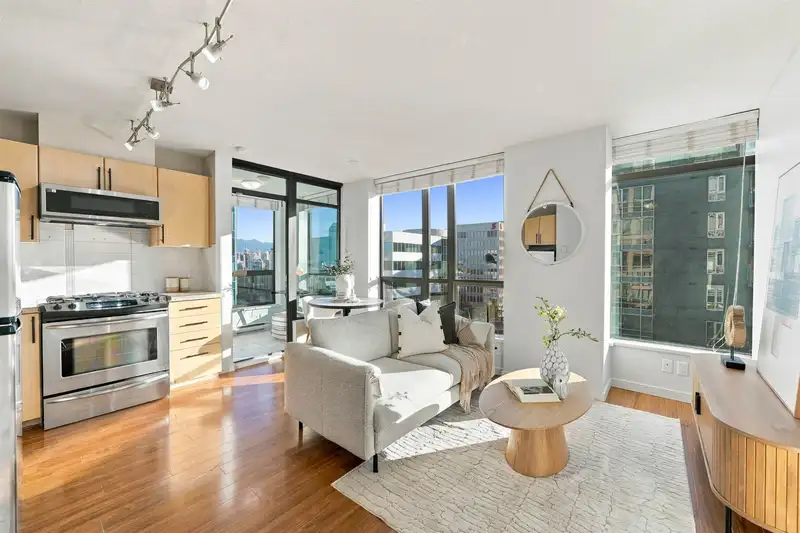709 1068 W BROADWAY, Vancouver