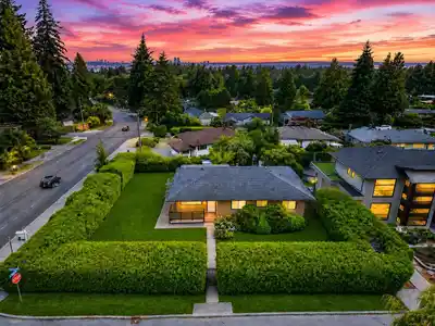 799 DONEGAL PLACE, North Vancouver BC V7N 2X8