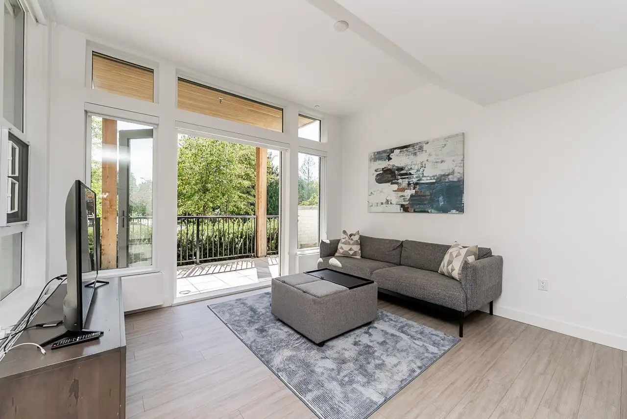 107 707 E 3RD STREET, North Vancouver BC V7L 1G8