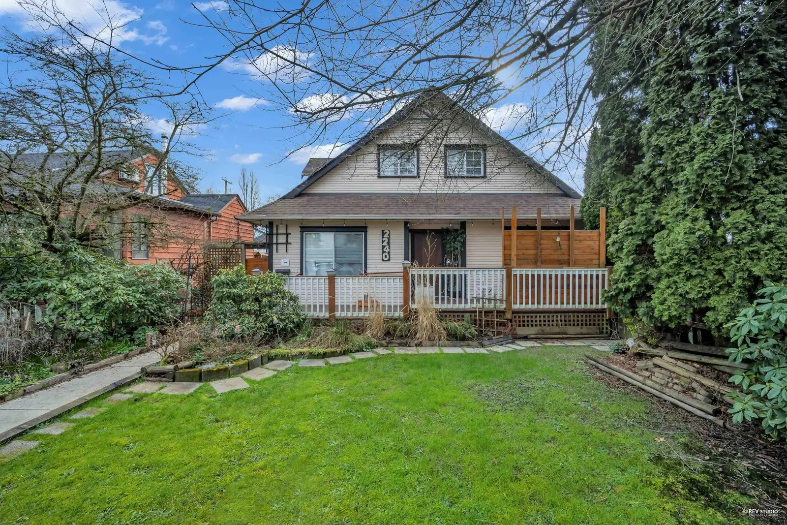 2240 DOUGLAS CRESCENT, Richmond BC V7B 1E9
