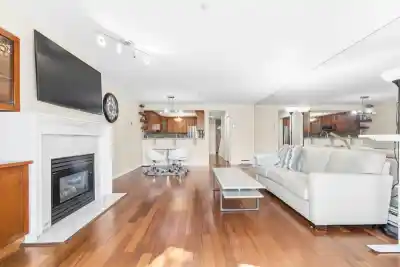 3 2150 SE MARINE DRIVE, Vancouver BC V5P 2S1