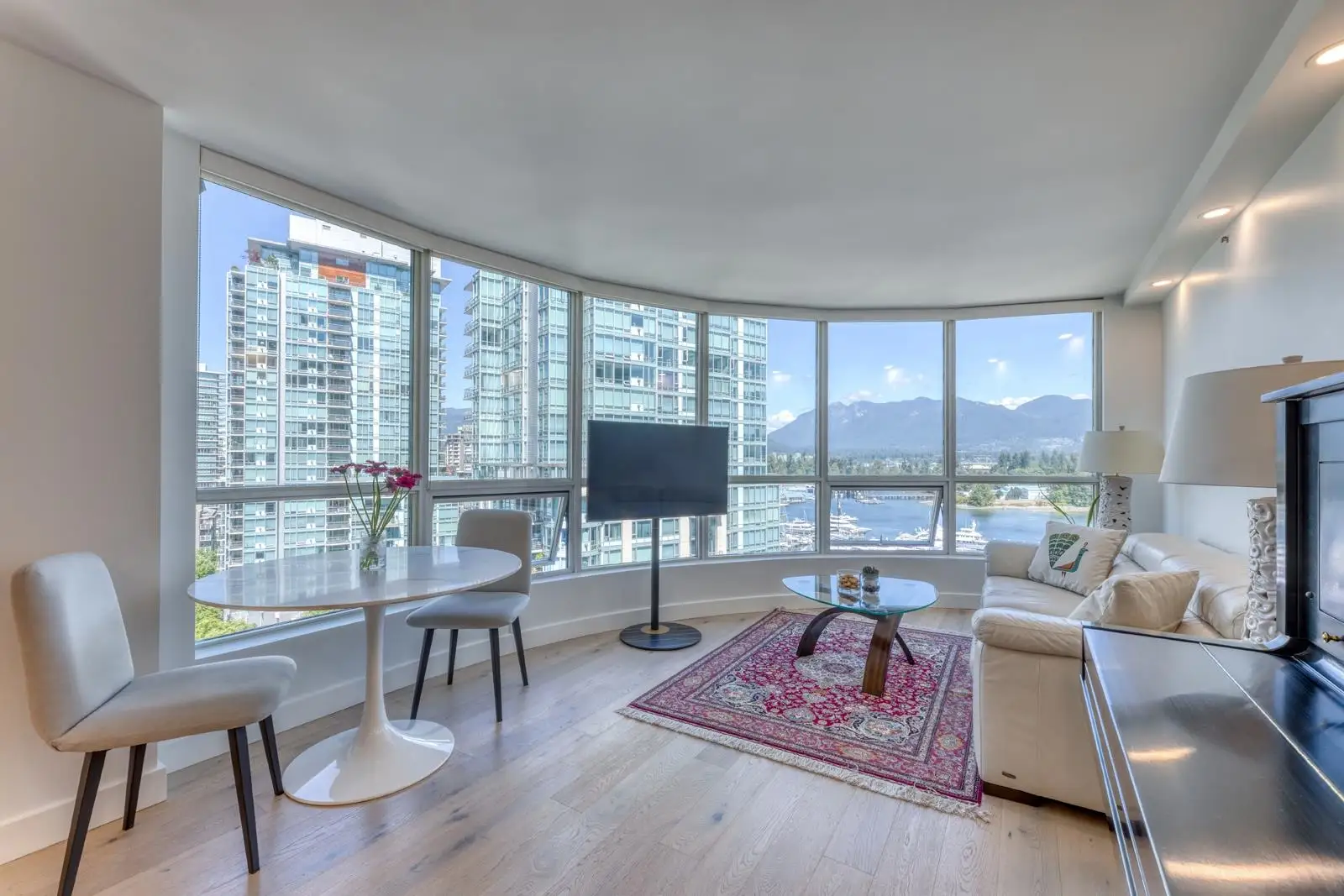 1001 588 BROUGHTON STREET, Vancouver BC V6G 3E3