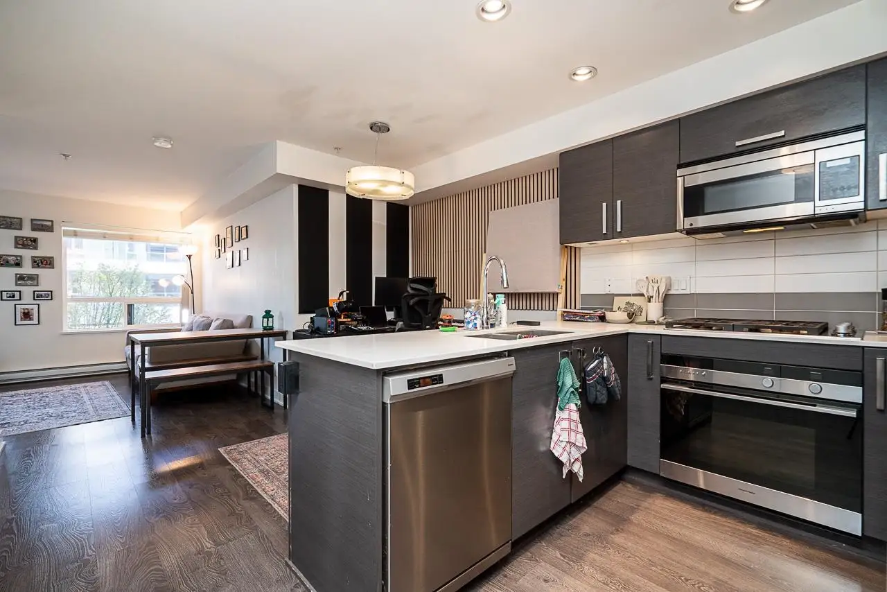 212 2858 W 4TH AVENUE, Vancouver BC V6K 1R2