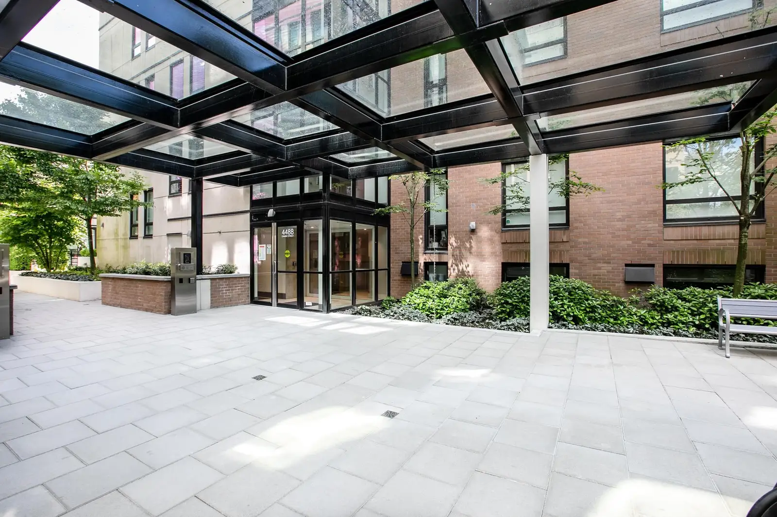 307 4488 CAMBIE STREET, Vancouver BC V5Y 0M2