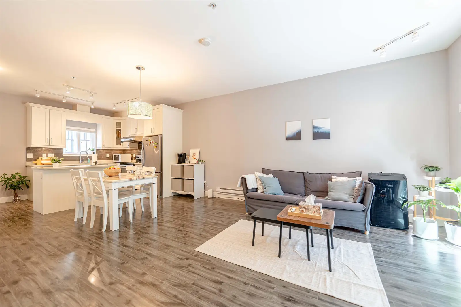 205 2263 TRIUMPH STREET, Vancouver BC V5L 1L2