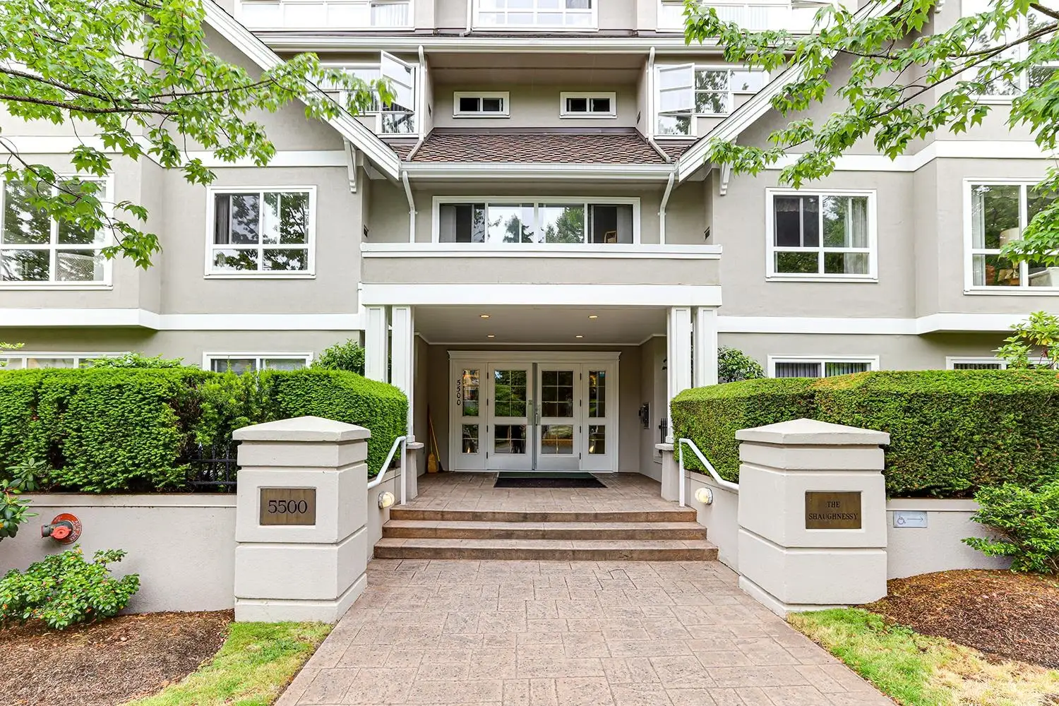 402 5500 13A AVENUE, Delta BC V4M 2E7