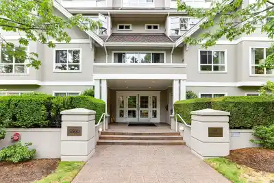 402 5500 13A AVENUE, Delta BC V4M 2E7