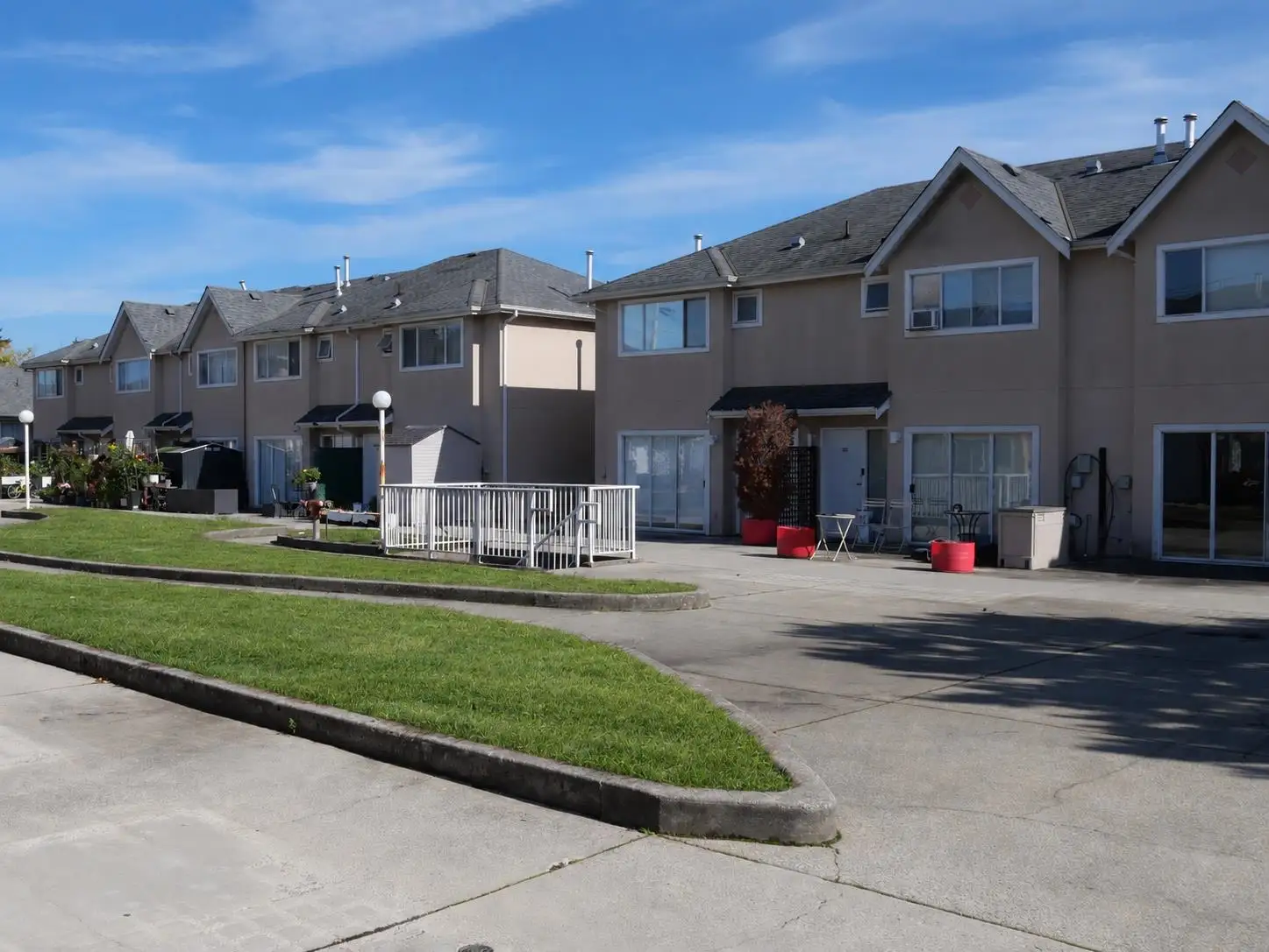 204 2211 NO. 4 ROAD, Richmond BC V6X 3X1
