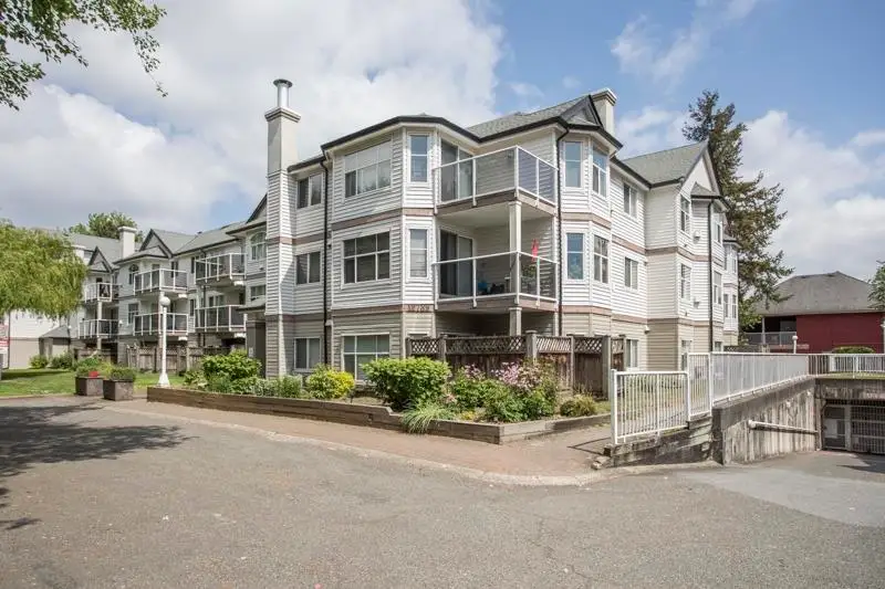 213 12739 72 AVENUE, Surrey BC V3W 2M7