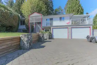 1352 E 16TH STREET, North Vancouver BC V7J 1L4