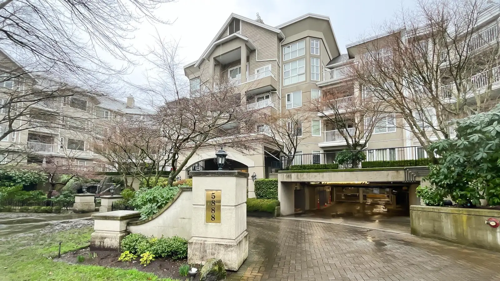 425 5888 DOVER CRESCENT, Richmond BC V7C 5R9