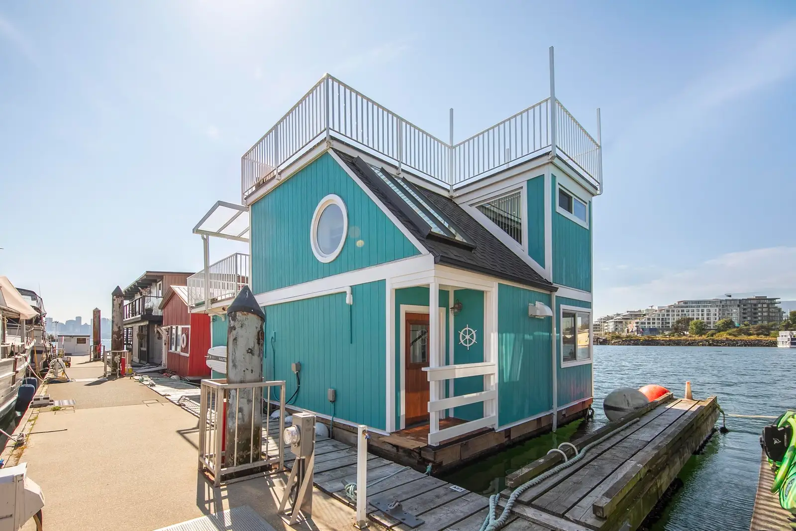 A23 415 W ESPLANADE AVENUE, North Vancouver BC V7M 1A6