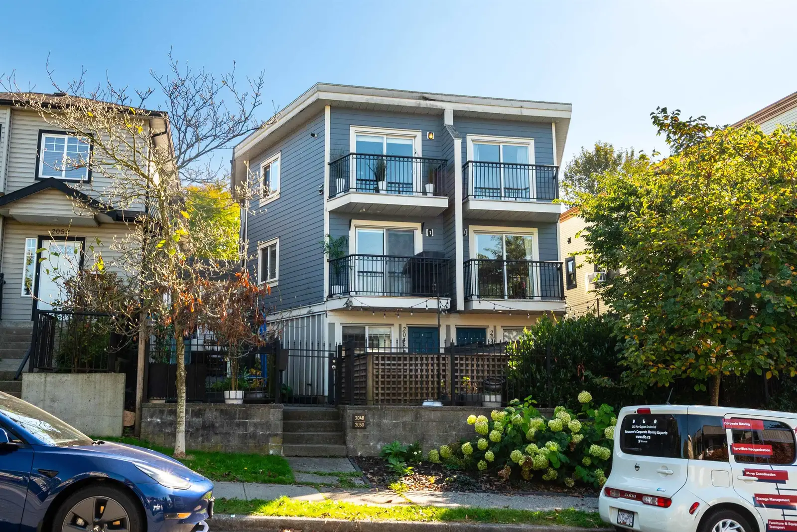 2048 TRIUMPH STREET, Vancouver BC V5L 1K8