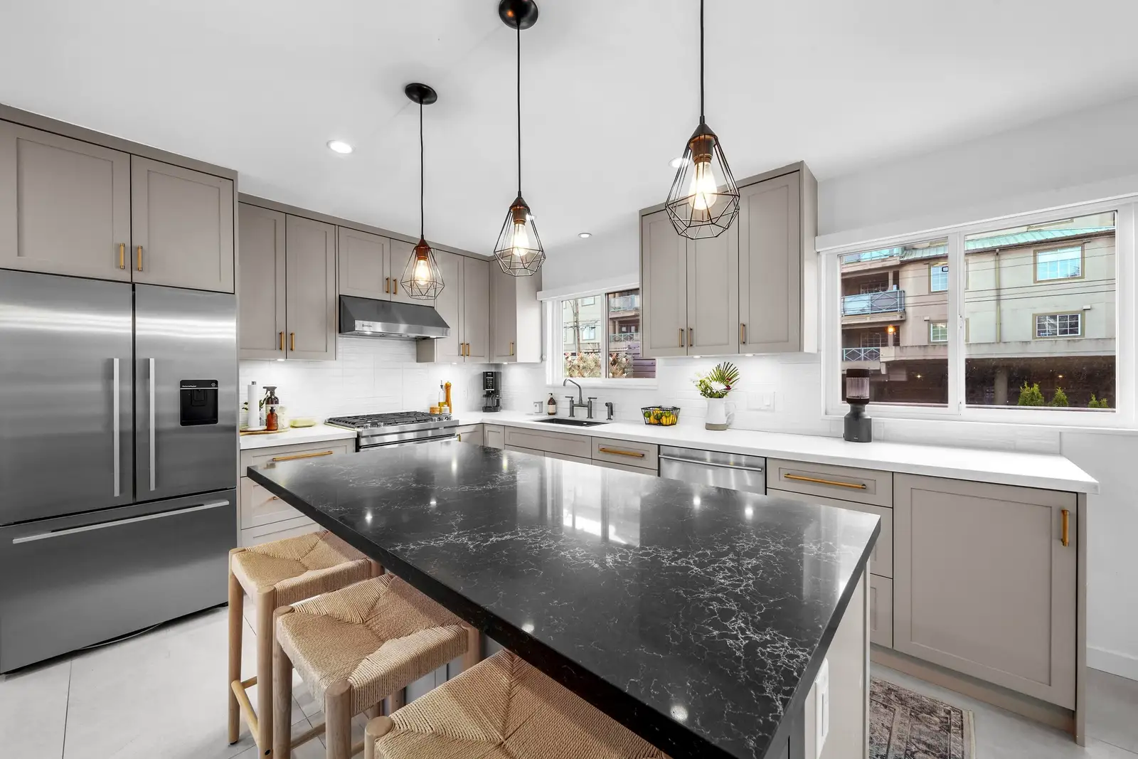 4921 CHESTER STREET, Vancouver BC V5W 3A7