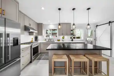 4921 CHESTER STREET, Vancouver BC V5W 3A7
