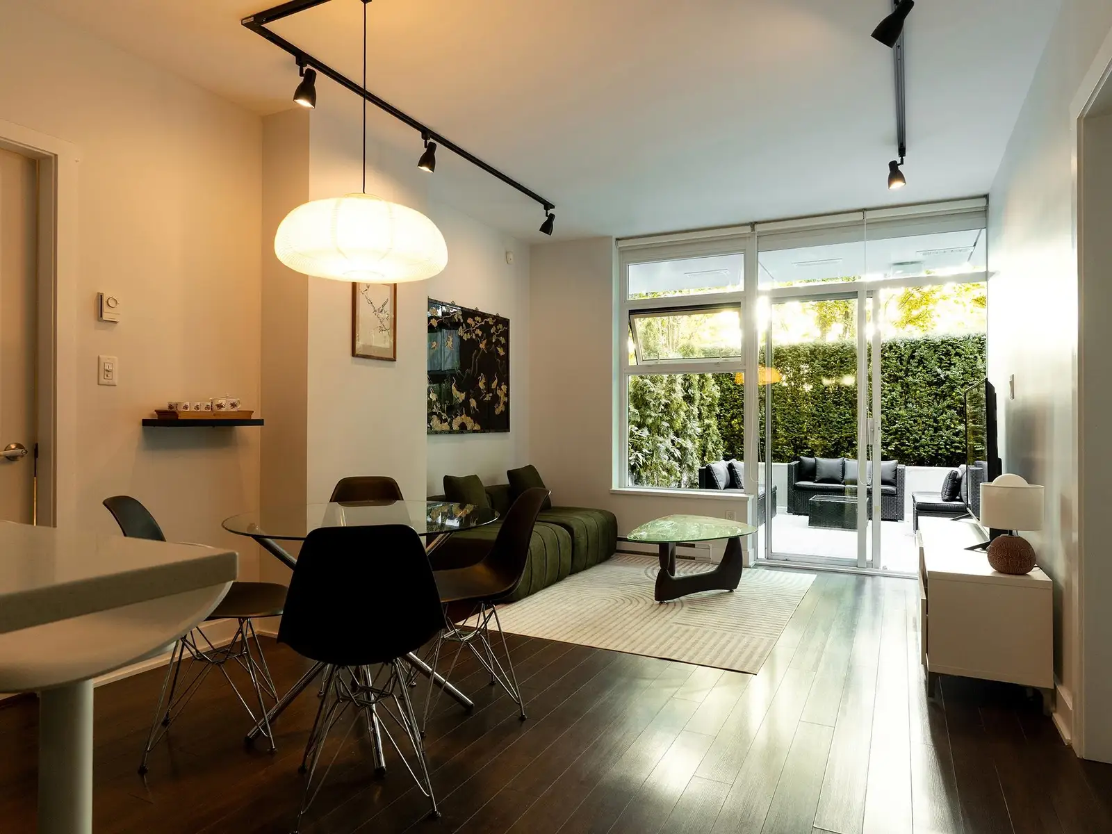 2 1777 W 7TH AVENUE, Vancouver BC V6J 0E5