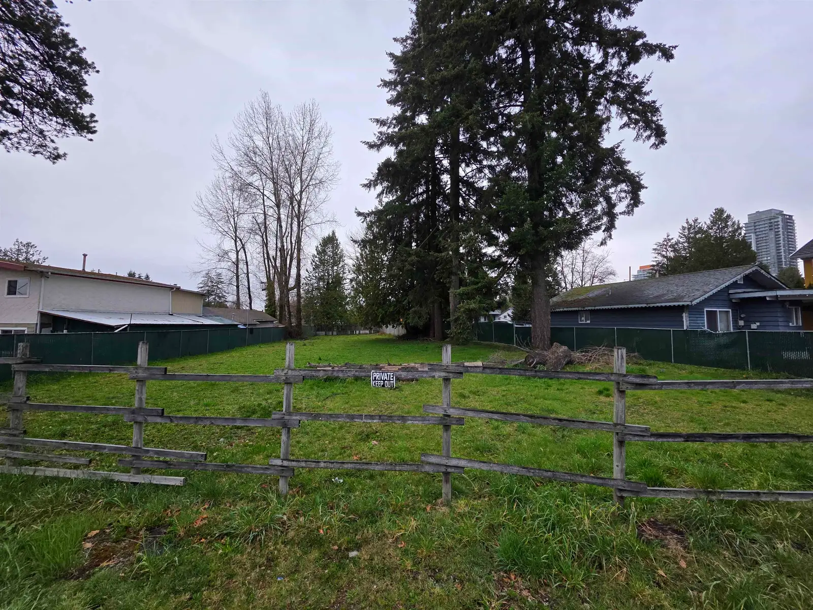 13069 OLD YALE ROAD, Surrey BC V3T 3C3