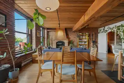 305 41 ALEXANDER STREET, Vancouver BC V6A 1B2