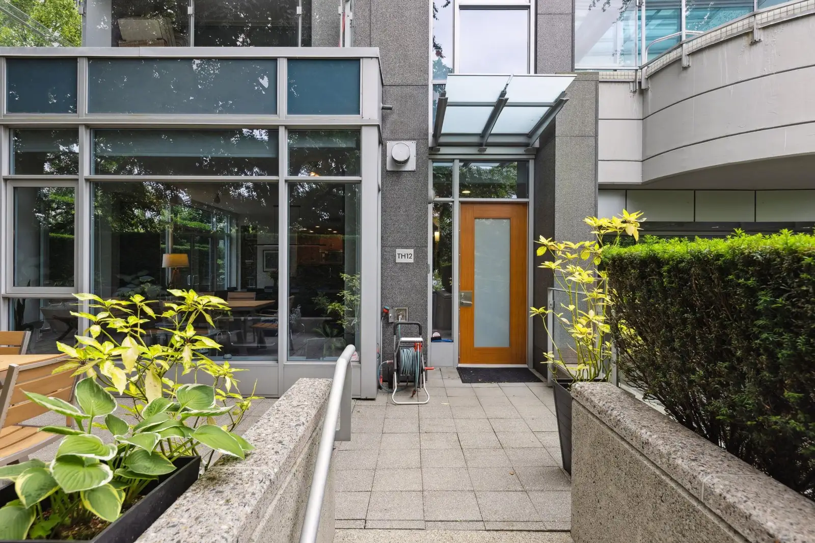 TH12 1233 W CORDOVA STREET, Vancouver BC V6C 3R1