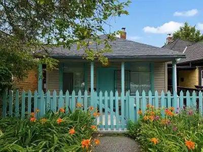 777 E PENDER STREET, Vancouver BC V6A 1V8