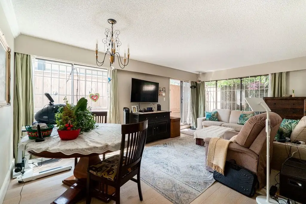 102 2190 W 8TH AVENUE, Vancouver BC V6K 2A4