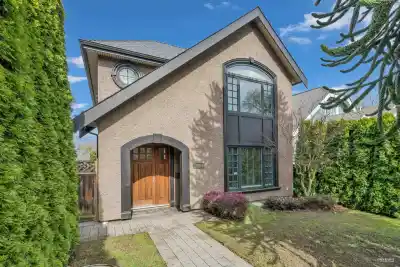 4009 W 11TH AVENUE, Vancouver BC V6R 2L4