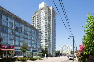 205 4815 ELDORADO MEWS, Vancouver BC V5R 0B2