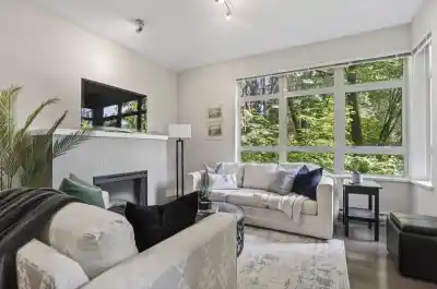 202 3294 MT SEYMOUR PARKWAY, North Vancouver BC V7H 0B1