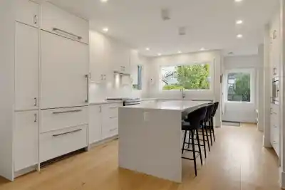462 W 22ND AVENUE, Vancouver BC V5Y 2G5